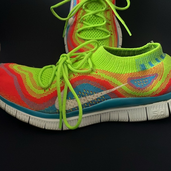 Nike Free 5.0 Flyknit Men's Size 17 Running Shoes Rainbow - Picture 3 of 7